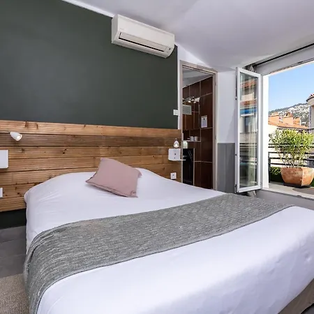 Hotel Celenya