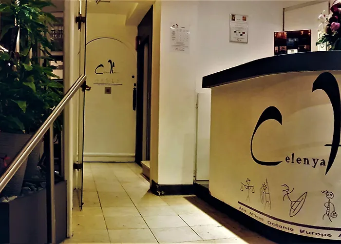 塞伦亚酒店 土伦